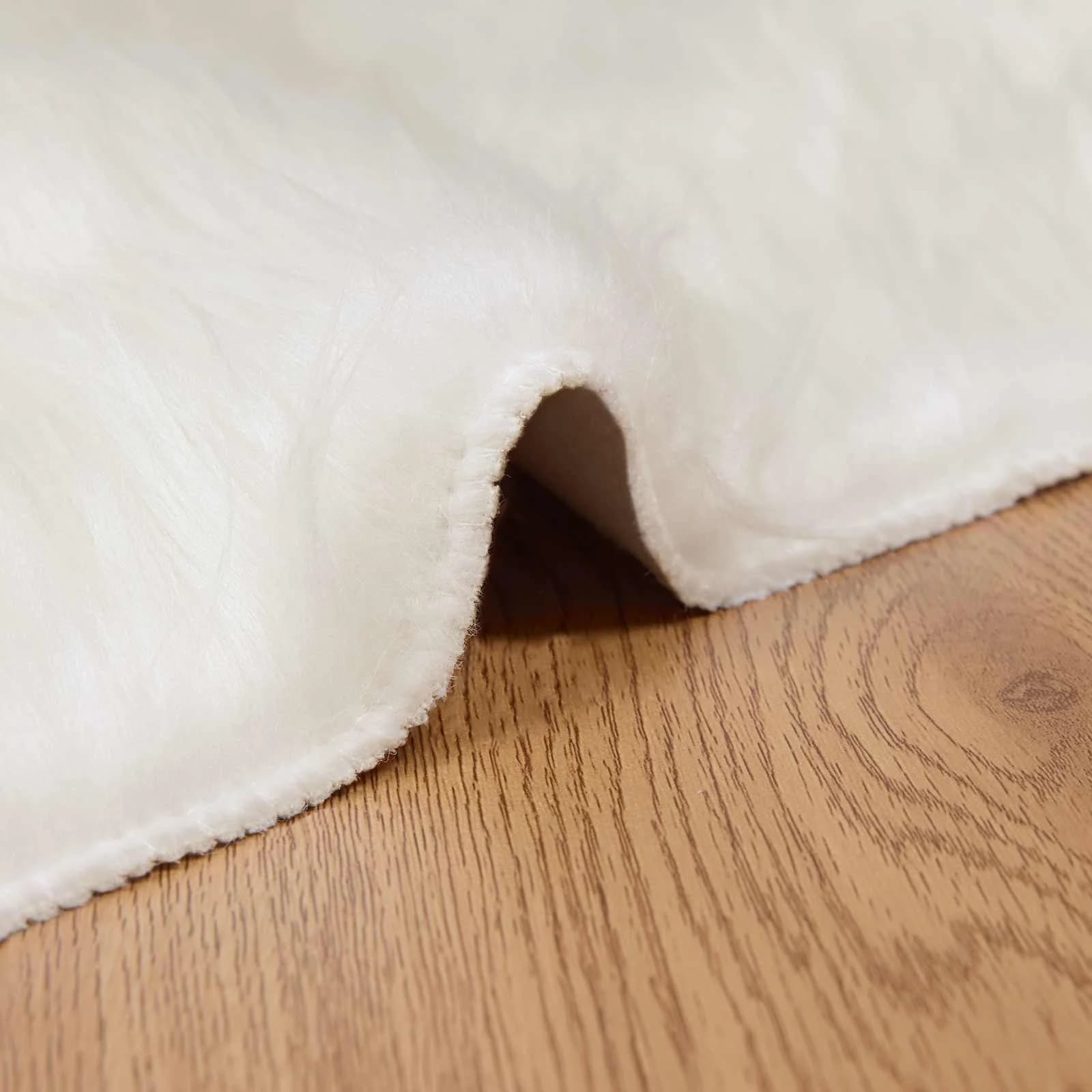 Preproga iz umetnega ovčjega krzna TAFALLA Bela 200 x 200 cm - slika 8