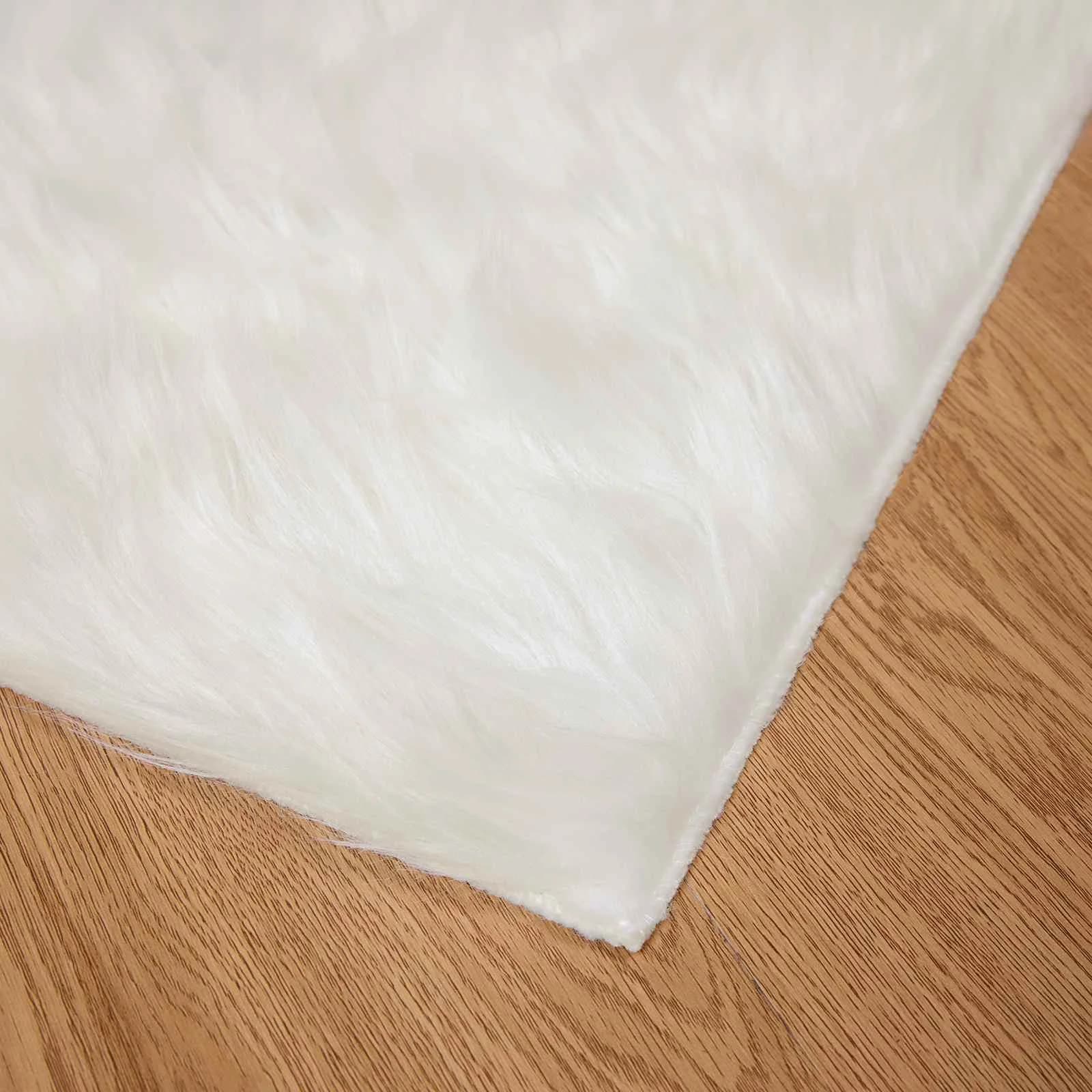 Preproga iz umetnega ovčjega krzna TAFALLA Bela 160 x 230 cm - slika 7