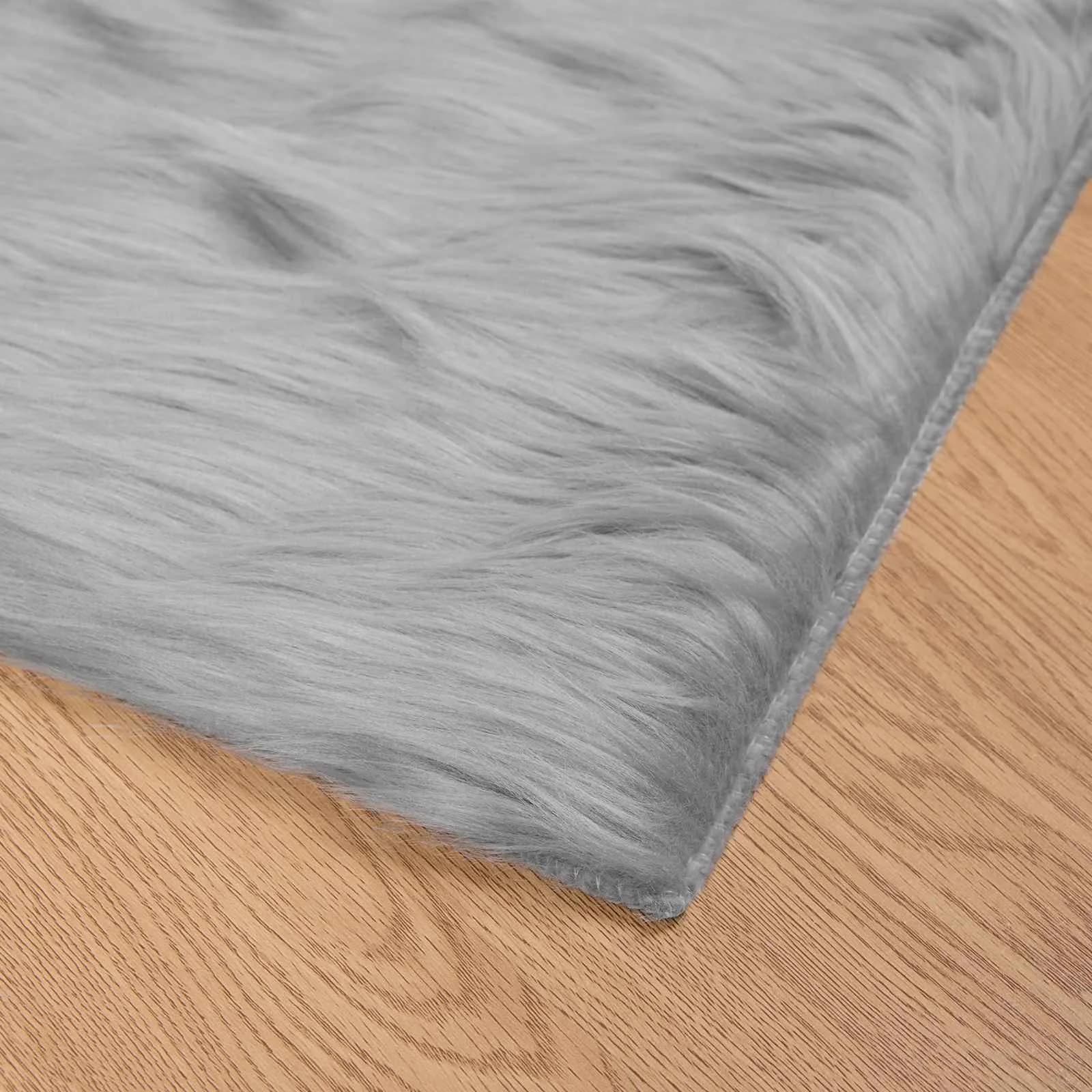 Preproga iz umetnega ovčjega krzna TAFALLA Siva 200 x 200 cm - slika 7