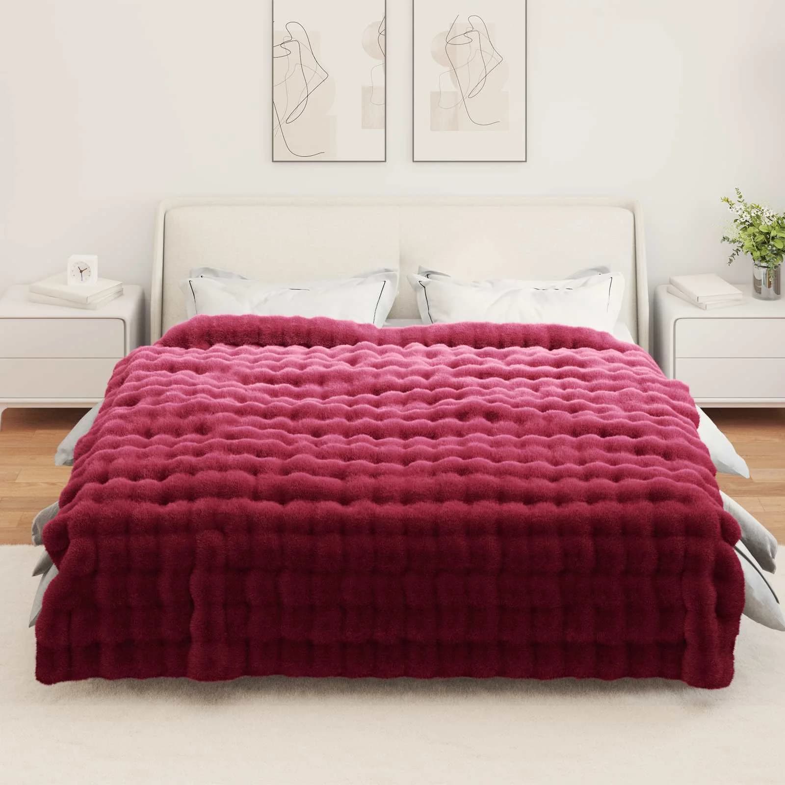 Protizdrsna odeja iz umetnega zajčjega krzna Olite 240 x 270 cm - slika 4