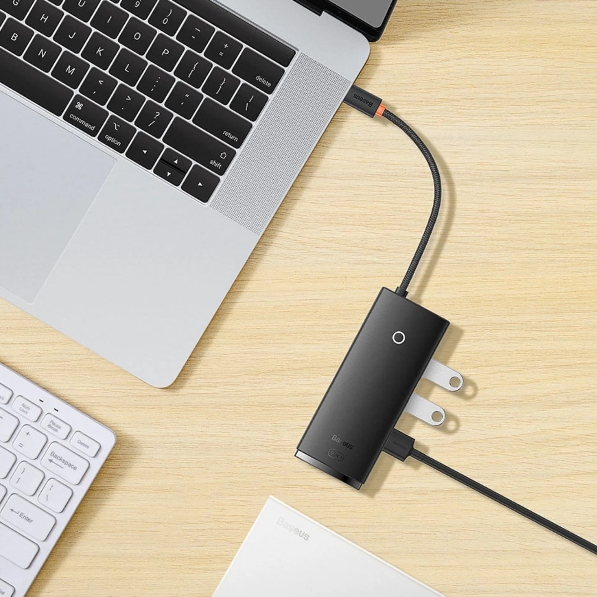Baseus Baseus priklopna postaja USB 3.1 TipC 5v1 4K črn WKQX040001 Priklopne postaje